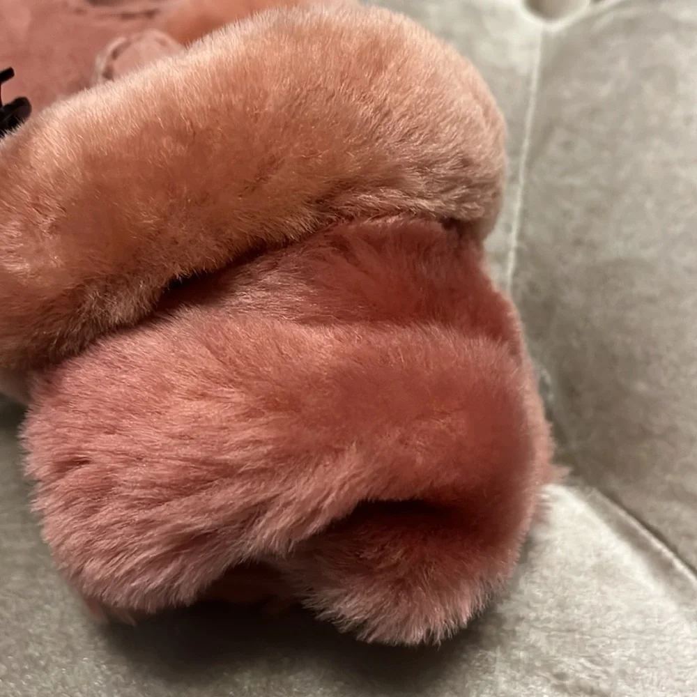 UGG shearling sheepskin mauve gloves, fully lined with fur, new